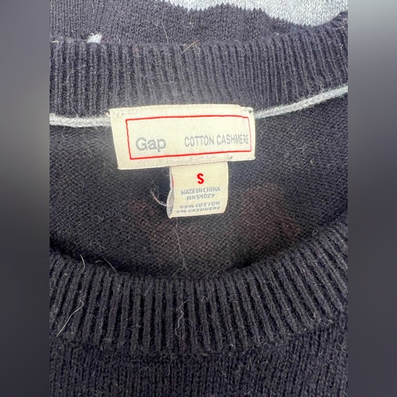 Gap women’s cashmere cotton black and white sweater - Picture 3 of 3